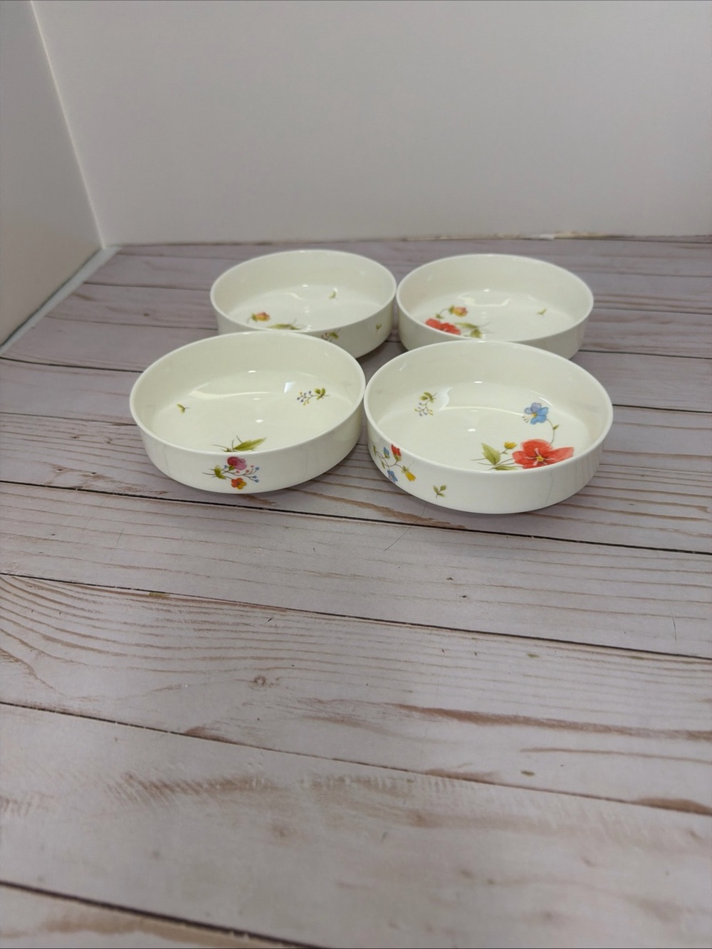 Set of 4 Mikasa Bone China Just Flowers A4-182 5" Fruit  Bowls